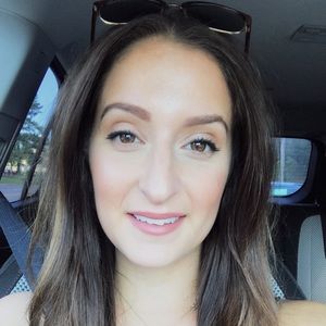 Meet your Posher, Lina